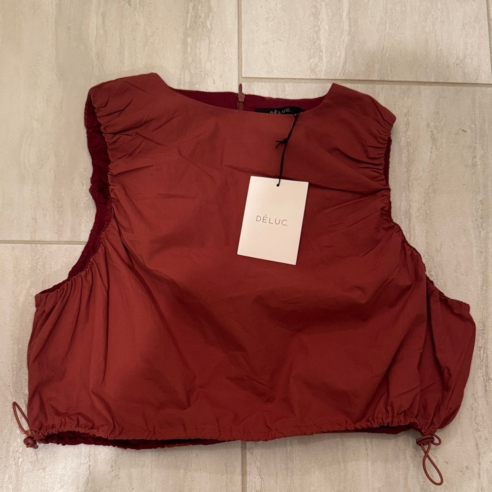 DÈLUC Adjustable Hem Sleeveless Top Rust Red  Size M New with tag - Picture 2 of 4
